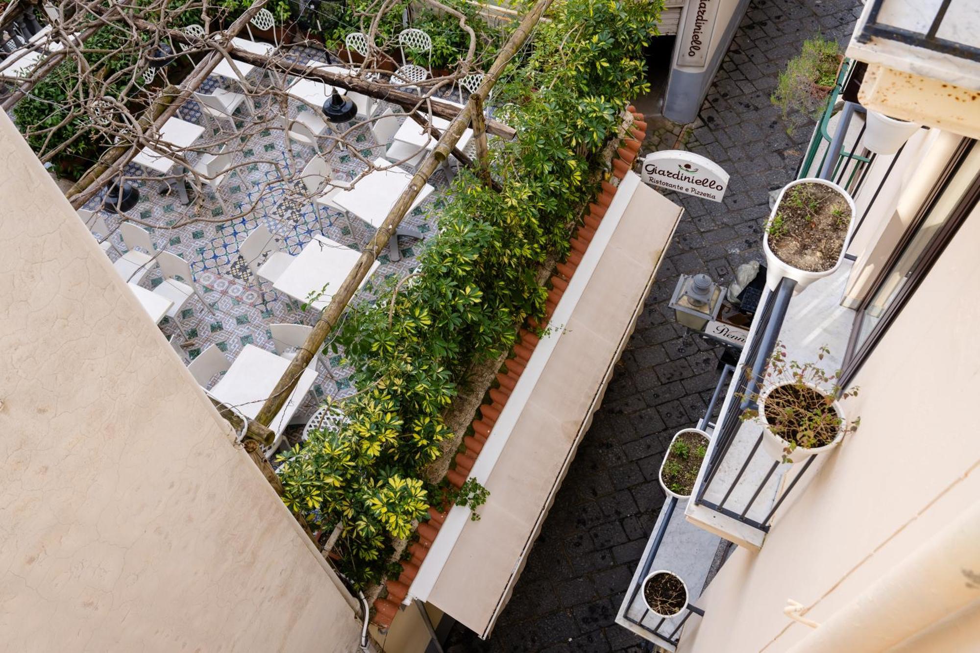Palazzo Gargiulo Luxury Rooms & Suites Соренто Екстериор снимка
